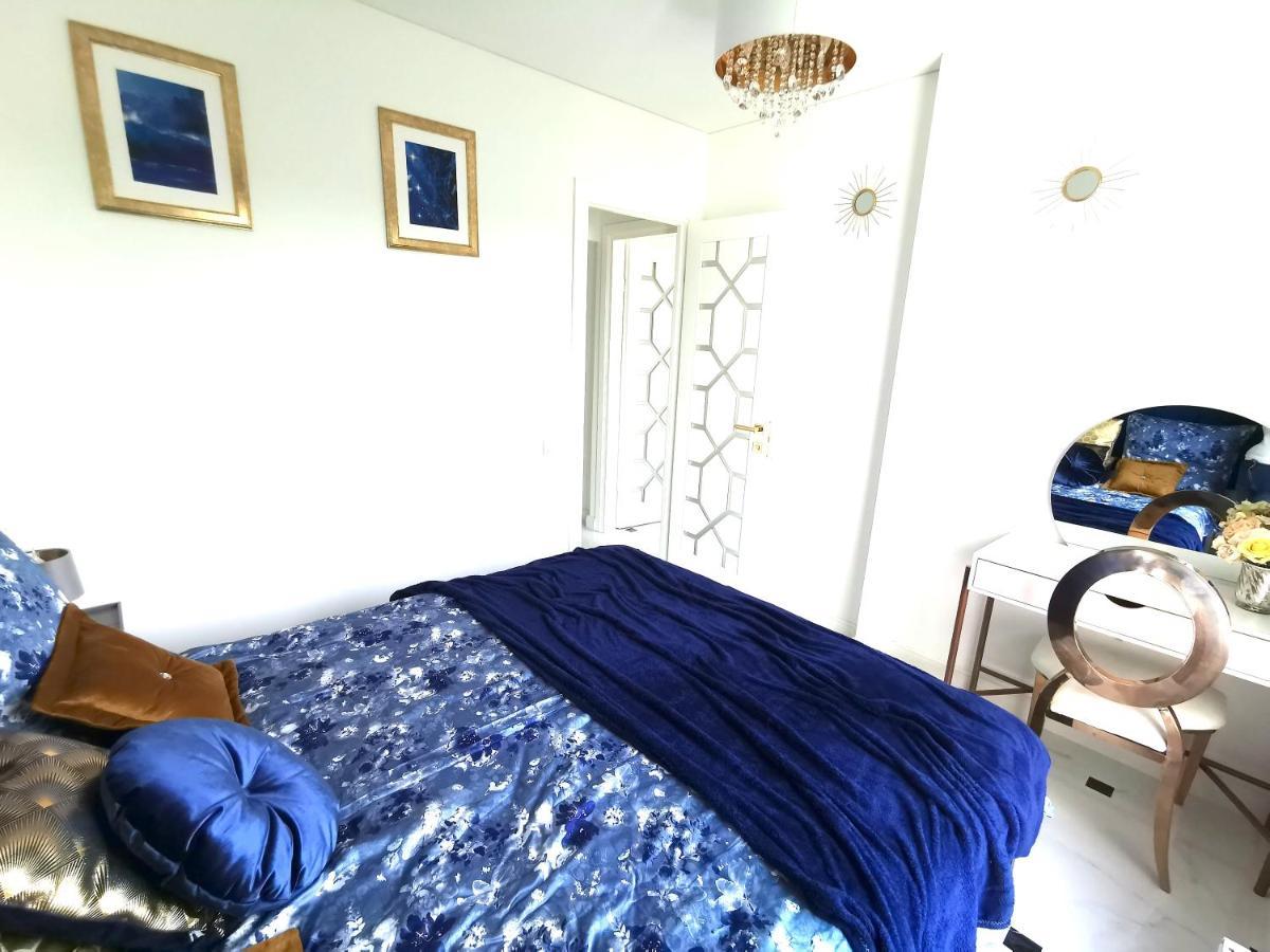 Luxury Penthouse With Large Terrace & Panoramic Old Town View Apartamento VNO Exterior foto