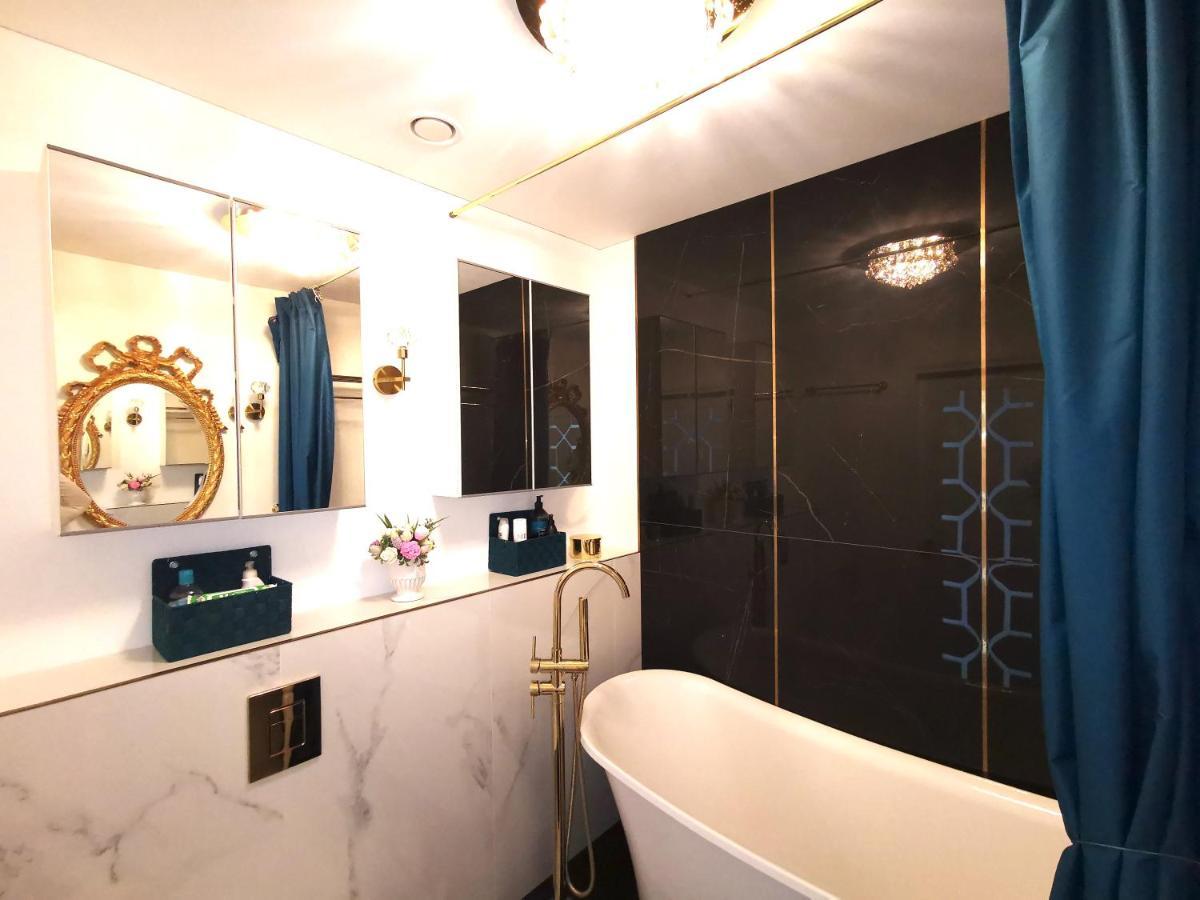Luxury Penthouse With Large Terrace & Panoramic Old Town View Apartamento VNO Exterior foto